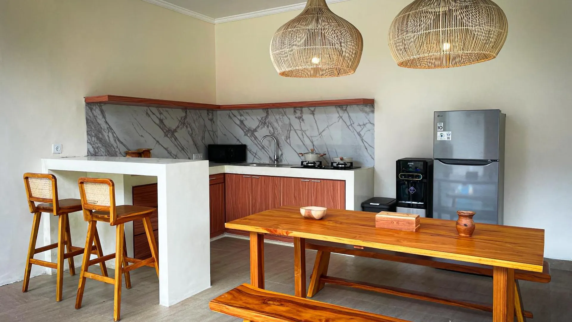 2Br Tropical Villa Sinergi In Seminyak