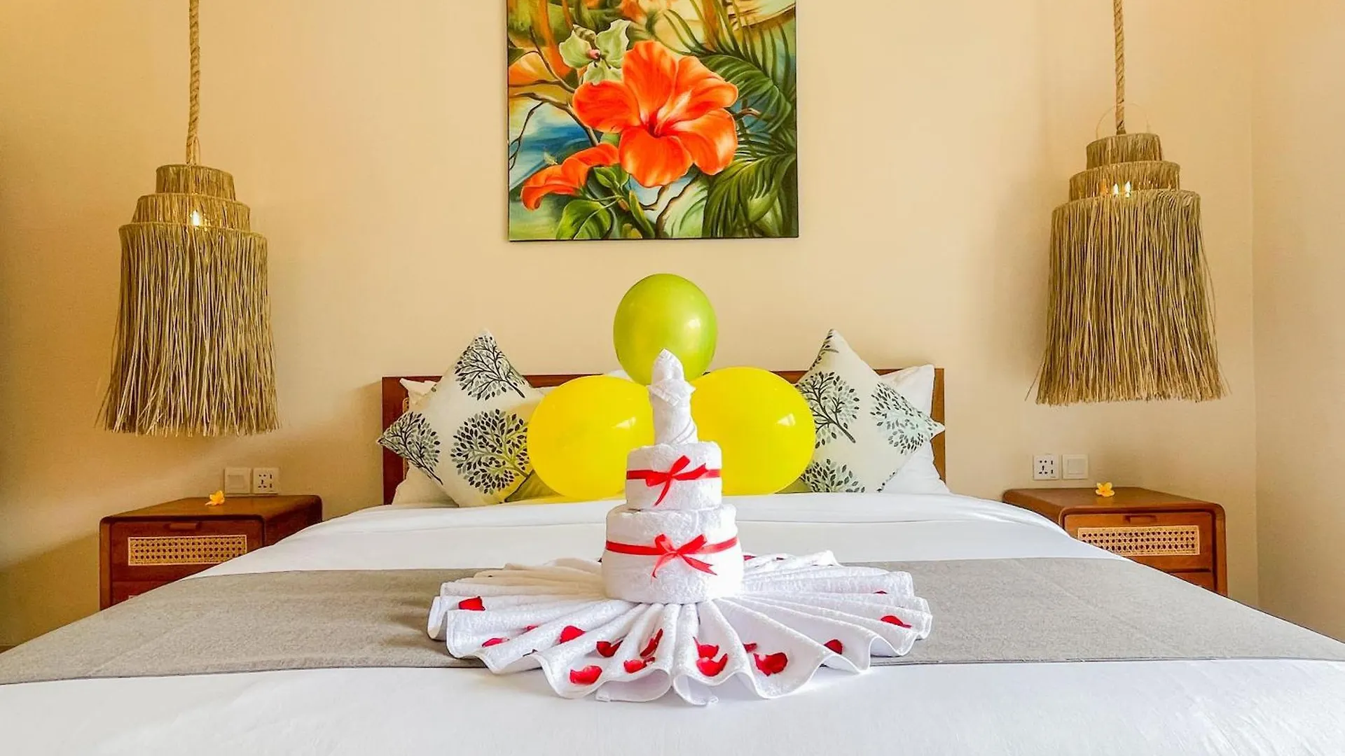 2Br Tropical Villa Sinergi In Seminyak Indonesia