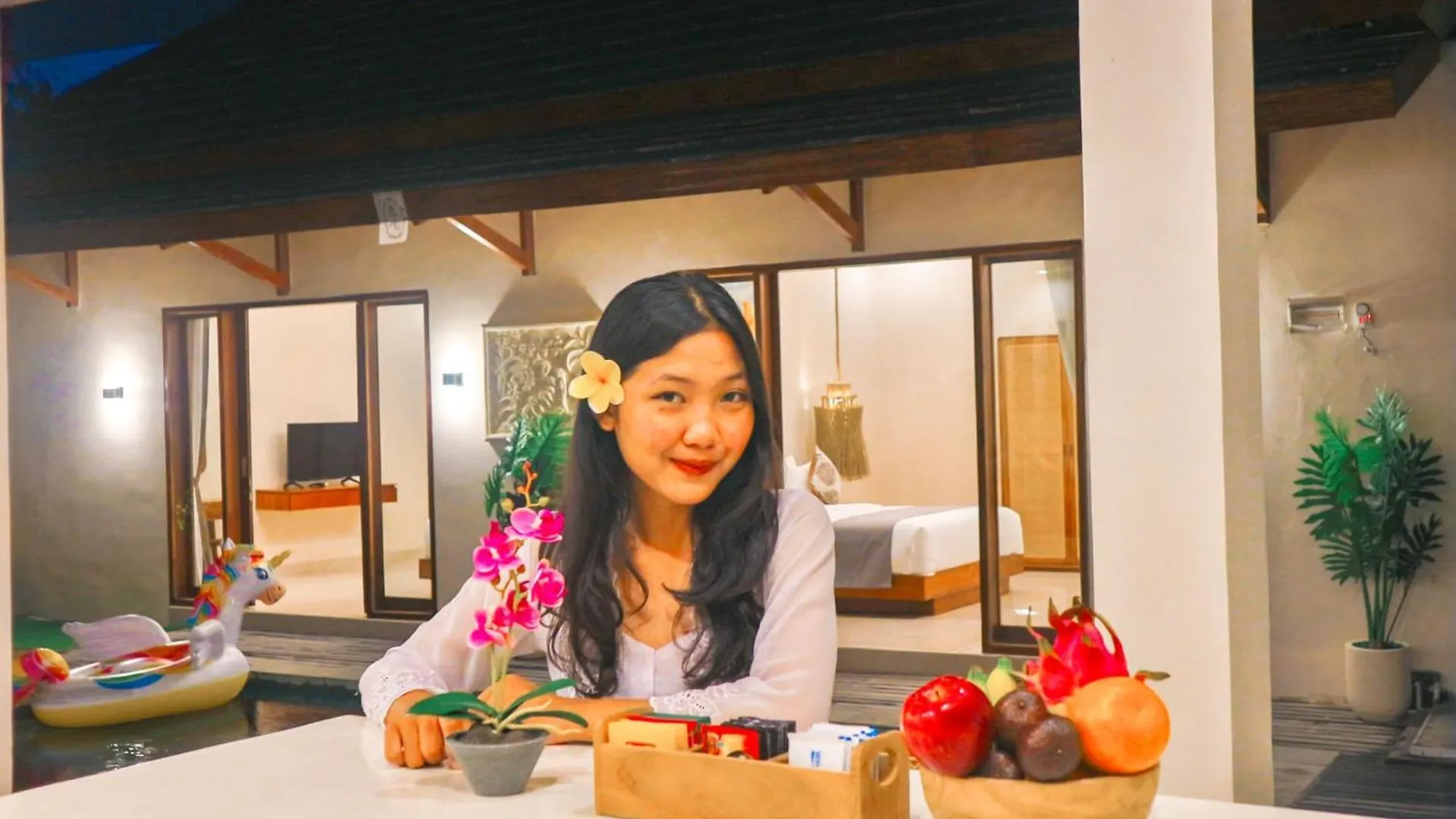 2Br Tropical Villa Sinergi In Seminyak