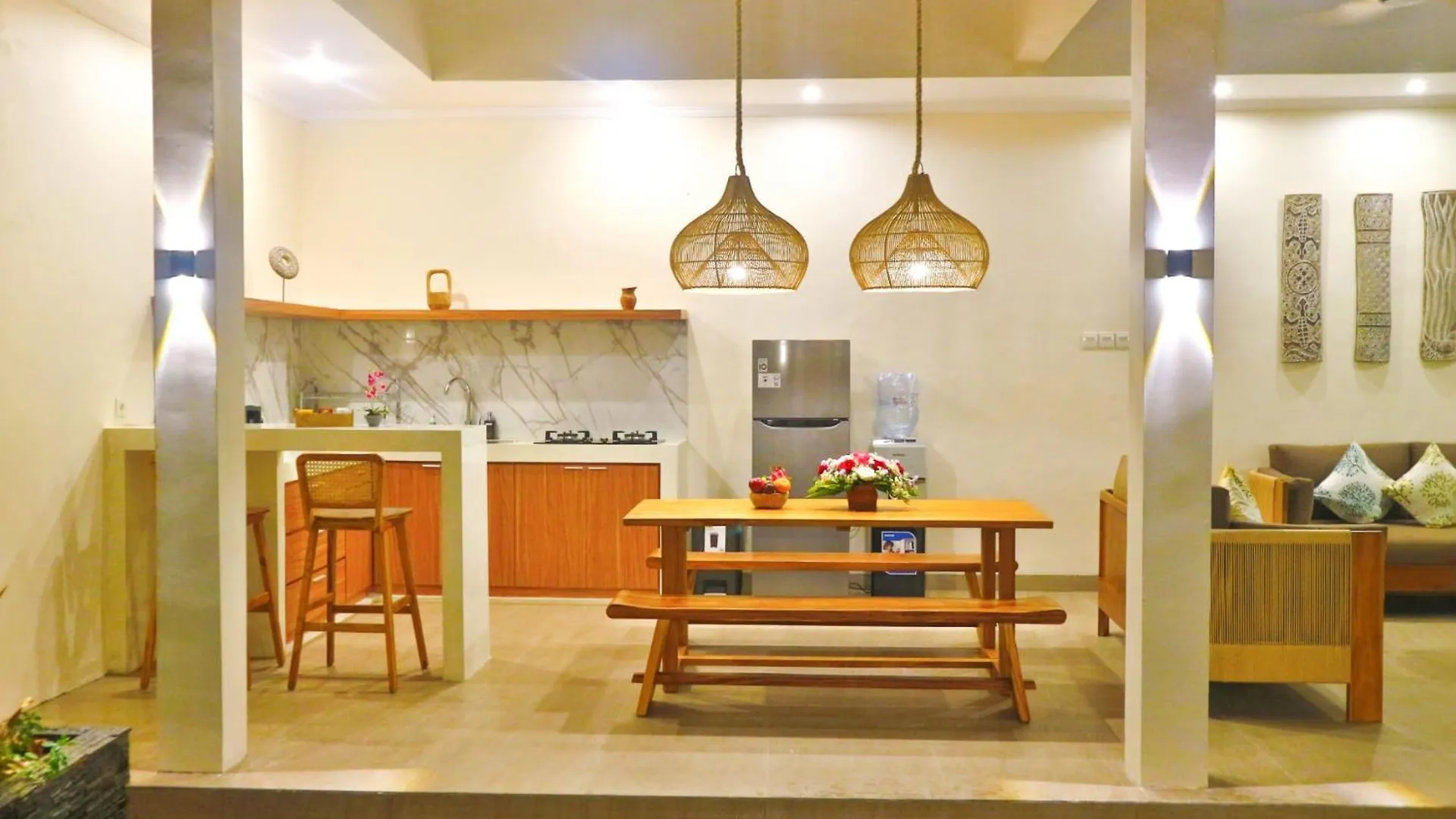 2Br Tropical Villa Sinergi In Seminyak