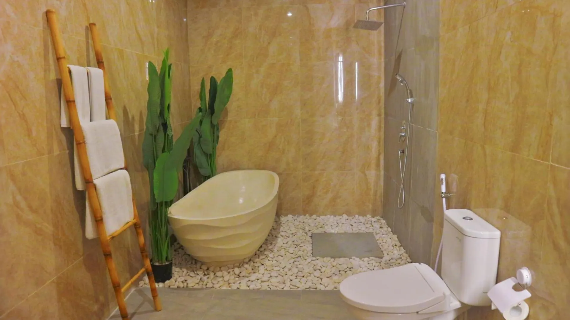 2Br Tropical Villa Sinergi In Seminyak Indonesia